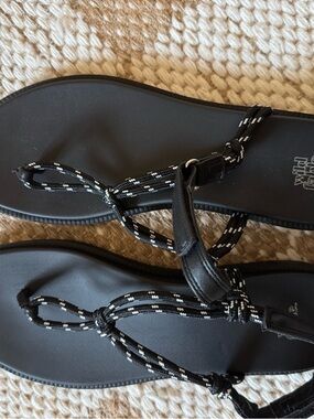 wild fable Black Rope Strap Sandals